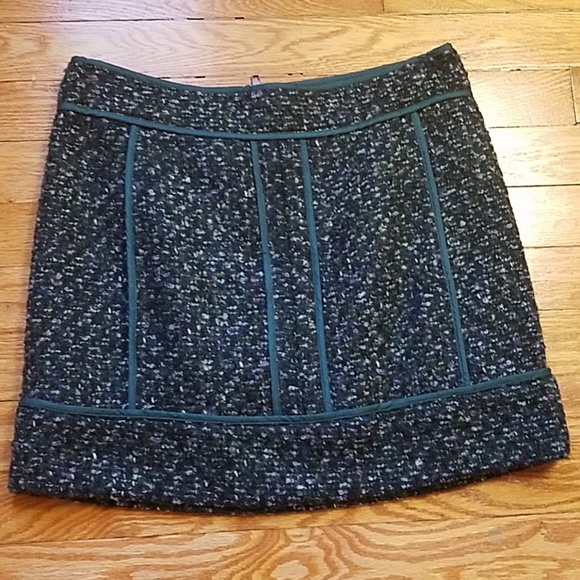 J. Crew Dresses & Skirts - J Crew Wool Mini skirt with lining Size 2